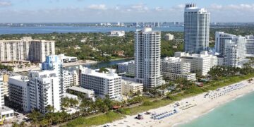 🌴 Dreaming of Miami: The Perfect First-Time Itinerary in the Magic City